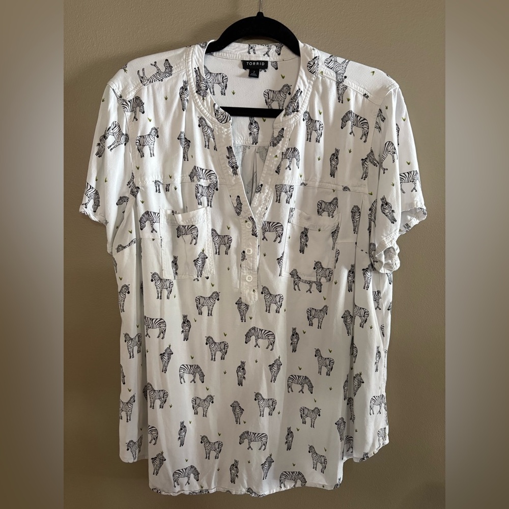 Torrid Ivory Zebra Pattern Button-Down Shirt